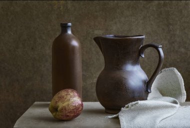   Geometrik şekilli mutfak seramik tabakları.