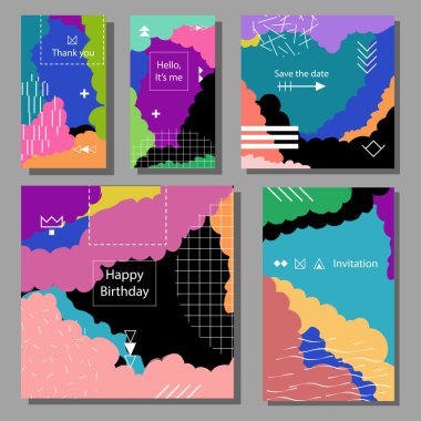 Sanatsal renkli evrensel kartlar seti. Evlilik, yıldönümü, doğum günü, tatil, parti. Poster, kart, davetiye için tasarım. Altın glitter elemanları ile Memphis tarzı