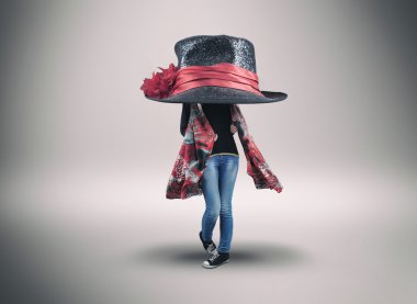 Büyük şapka ve atkı