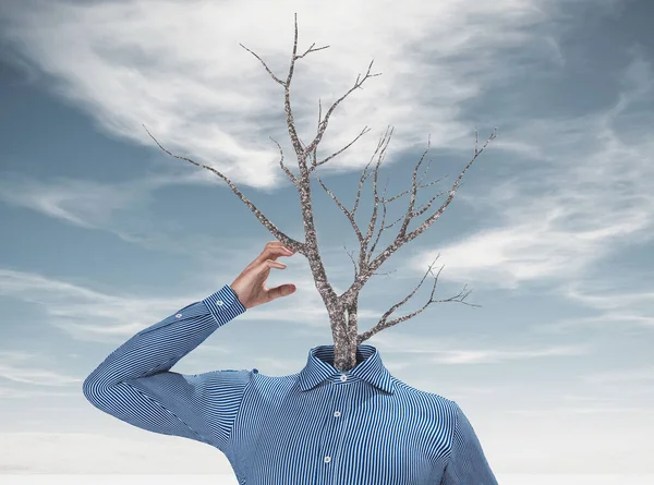 Homem Sem Cabeça Com Uma Árvore Morta Vez Cabeça Conceito — Fotografia de Stock