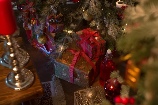 Dekorację świąteczną z kominkiem — Zdjęcie stockowe