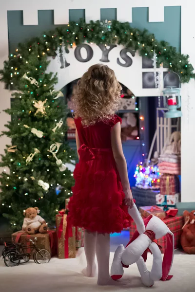 Kız Noel süsleri