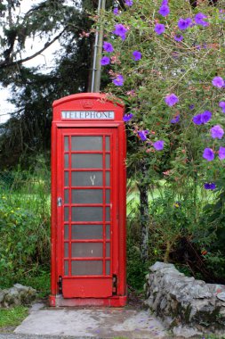 İngiliz kırmızı telefon kulübesi