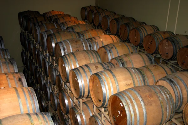 Intérieur d'une cave à vin en Alameda, Californie — Photo