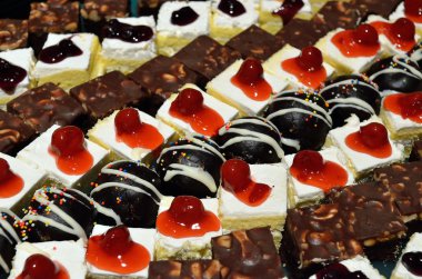 taze meyve ile pasta