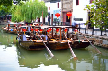 eski köy tarafından nehirde tekne ile shanghai