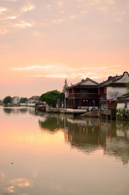 eski köy tarafından nehirde tekne ile shanghai