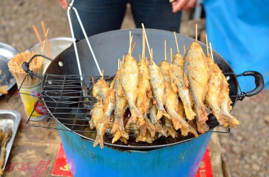 Çok kızarmış balık stok görüntü