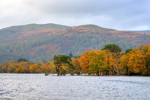 Lager bild av Loch Lomond, Scotland — Stockfoto