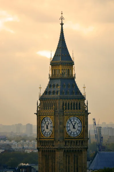 Gran ben y las casas del parlamento, Londres, Reino Unido — Foto de Stock