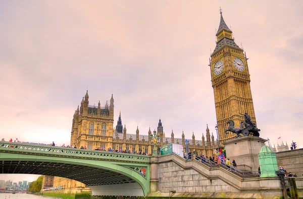 Big ben e casas do parlamento, Londres, Reino Unido — Fotografia de Stock