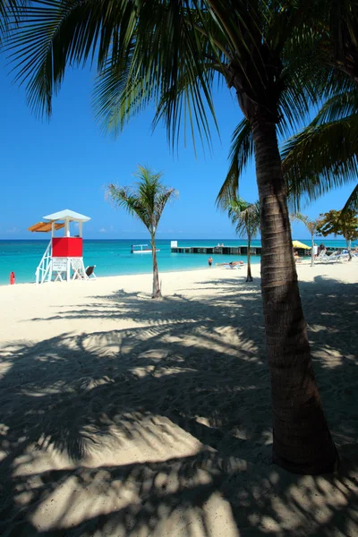 Doktor jeskyně Beach Club, Montego Bay, Jamajka — Stock fotografie