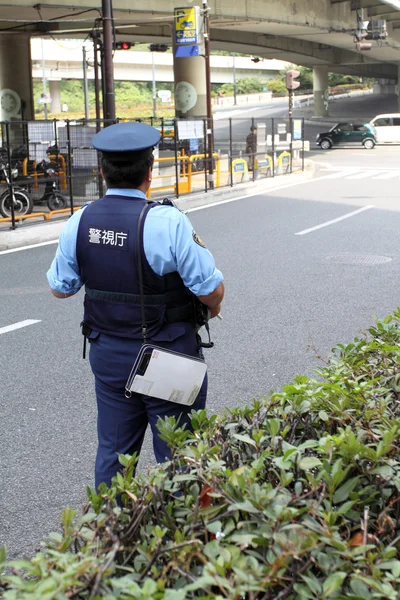 Politieagent in Tokio, Japan — Stockfoto