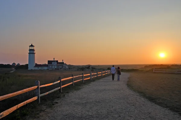 Światło punktowe wyścigu jest zabytkowej latarni morskiej na Cape Cod w stanie Massachusetts — Zdjęcie stockowe