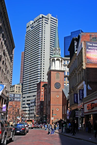 Edificio y horizonte en el centro de Boston, EE.UU. — Foto de Stock