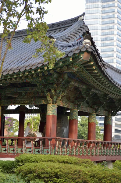 Bongeunsa buddhistiska tempel i Seoul, South Korea — Stockfoto