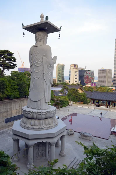 Bongeunsa буддійський храм в Сеулі, Південна Корея — стокове фото
