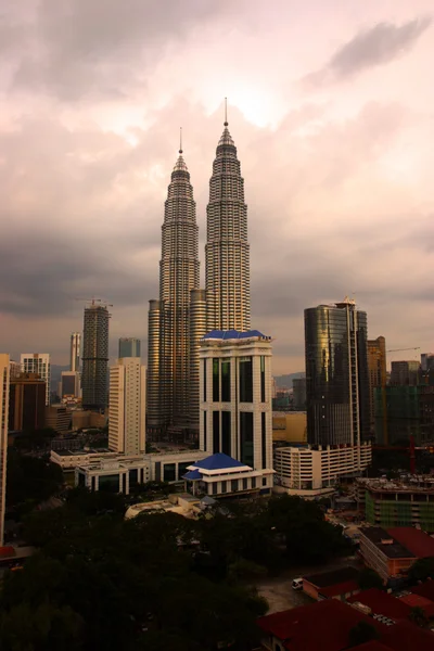 Petronas Twin Towers a Kuala Lumpur, Malesia . — Foto Stock