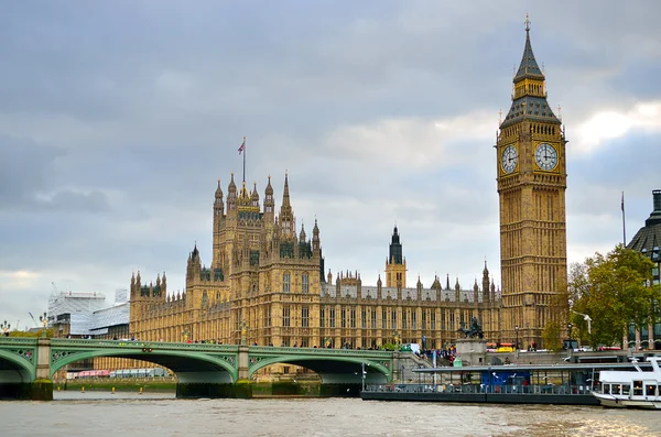 Big Ben și Casele Parlamentului, Londra, Marea Britanie — Fotografie, imagine de stoc