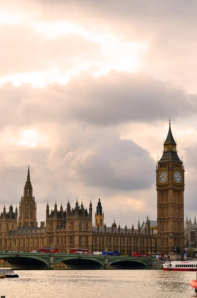 Grote ben en huizen van het parlement, london, uk — Stockfoto