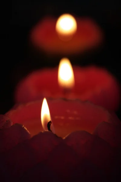 Κεριά με ένα μαλακό υπόβαθρο — Φωτογραφία Αρχείου