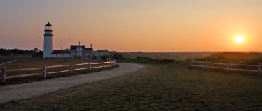 Yarış nokta ışık Cape Cod, Massachusett üzerinde tarihi bir deniz feneri olduğunu