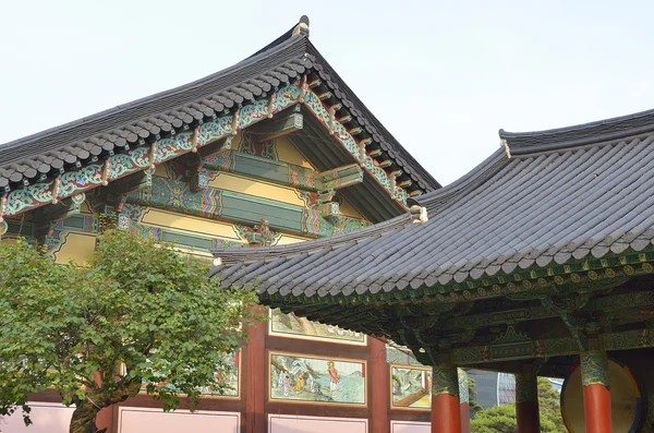 在韩国首尔奉恩寺佛教寺庙 — 图库照片