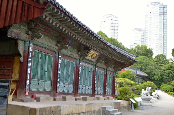 Bongeunsa buddhistiska tempel i Seoul, South Korea — Stockfoto