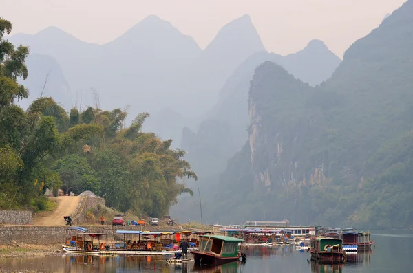 Paisaje en Yangshuo Guilin, China — Foto de Stock