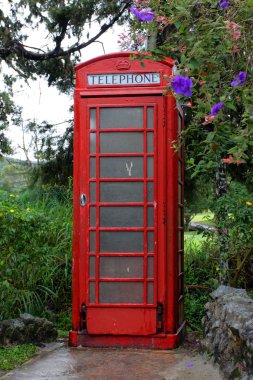 İngiliz kırmızı telefon kulübesi