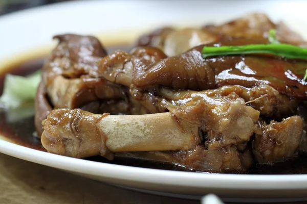 Chinesische Küche mit Fleisch und Gemüse — Stockfoto