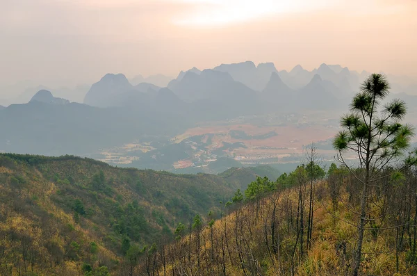 Góra Yaoshan Guilin, Chiny — Zdjęcie stockowe