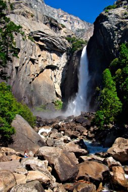 Yosemite falls, yosemite Milli Parkı