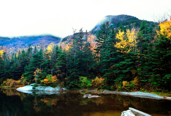 Folhagem de outono em Vermont, EUA — Fotografia de Stock