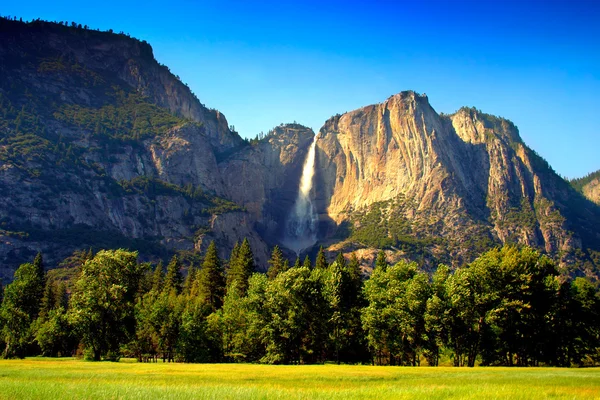 Nationaalpark yosemite falls, Yosemite — Stockfoto