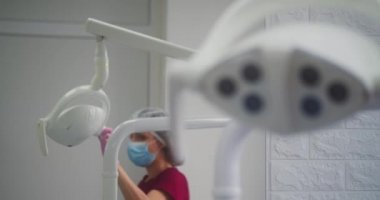 Diş ışığı hareket ediyor