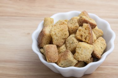 Gevrek salata kruton 