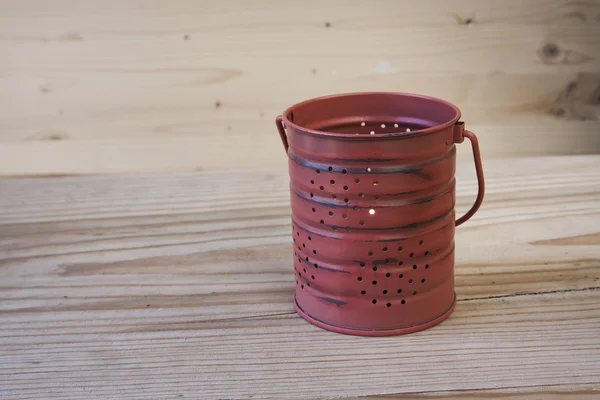 Dekoratif teneke kutu fener