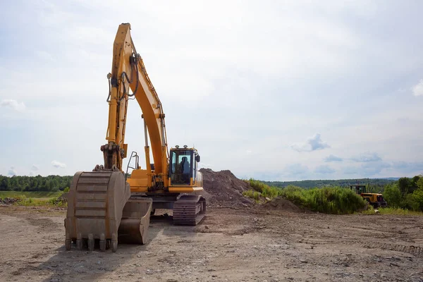 Excavadora Sitio Construcción Maquinaria Pesada Equipo Amarillo —  Fotos de Stock