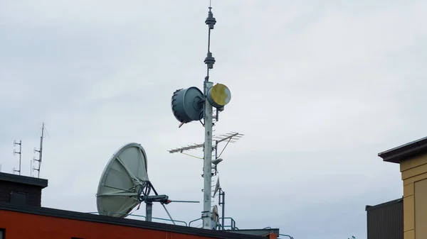 Streaming Van Draadloze Gegevens Het Net Met Behulp Van Parabolische — Stockfoto