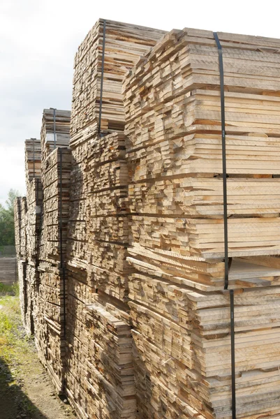 Tablones de madera apilados —  Fotos de Stock