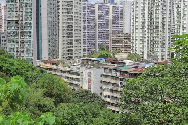 Παλιά πολυκατοικία στο Χονγκ Κονγκ — Φωτογραφία Αρχείου