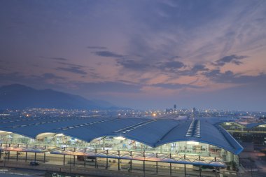 Chek Lap Kok Havaalanı, Hong Kong