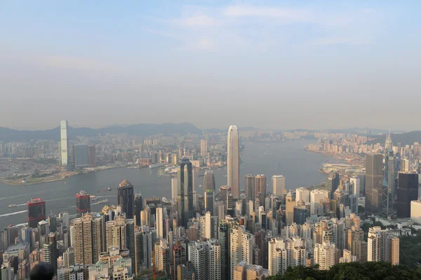 Victoria Harbour, Hongkong, vom Gipfel aus erschossen. — Stockfoto