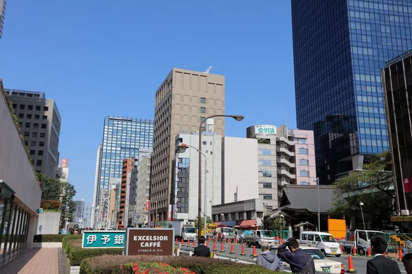 Le centre commercial à Shinjukunishiguchi — Photo