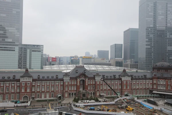 东京车站在雨天 — 图库照片