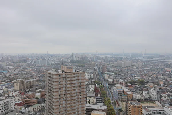 Bostadshus i centrum på Funabashi — Stockfoto