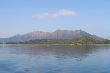 Gün gemi en Tolo liman alanında
