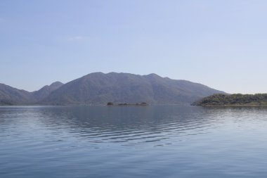 Gün gemi en Tolo liman alanında