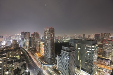 Dünya Ticaret Merkezi'nden görüldüğü gibi Güney Tokyo siluetinin